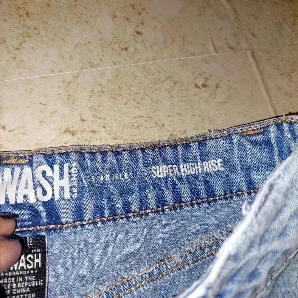 Rewash Denim Shorts Women 7/28 High Rise Blue Light Wash Rips Cut Off - Picture 5 of 6